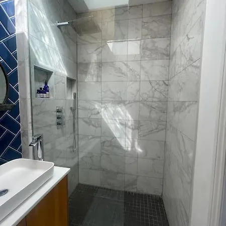 Sunny Studio With Parking And Private Entrance Bristol Exterior foto