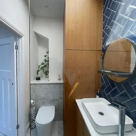 Sunny Studio With Parking And Private Entrance Bristol Exterior foto