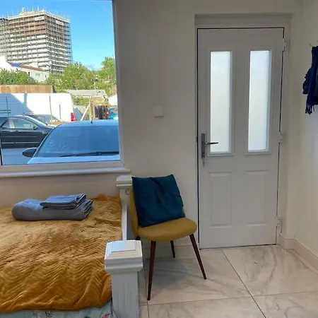 Sunny Studio With Parking And Private Entrance Bristol Exterior foto